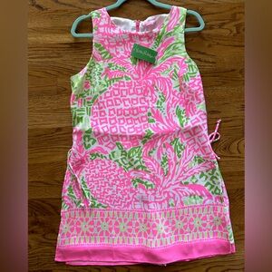 NWT Lilly Pulitzer Donna square necked romper. Size 8.
